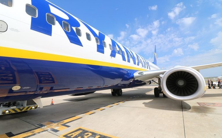 „Bürokratikus szemét” – a Ryanair nyílt háborút hirdetett az új EU-s utasjogi reform ellen
