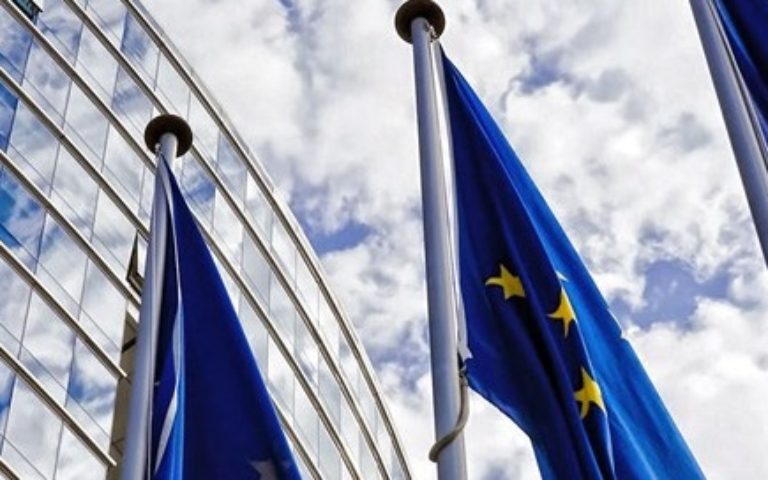 Zöld utat kaphat az EU-s légi utasjogok reformja – változások 2027-től